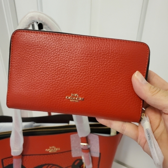 NWT Coach Disney Mickey Mouse X Keith Haring Leather Mollie Tote & Wallet Set - Picture 7 of 14